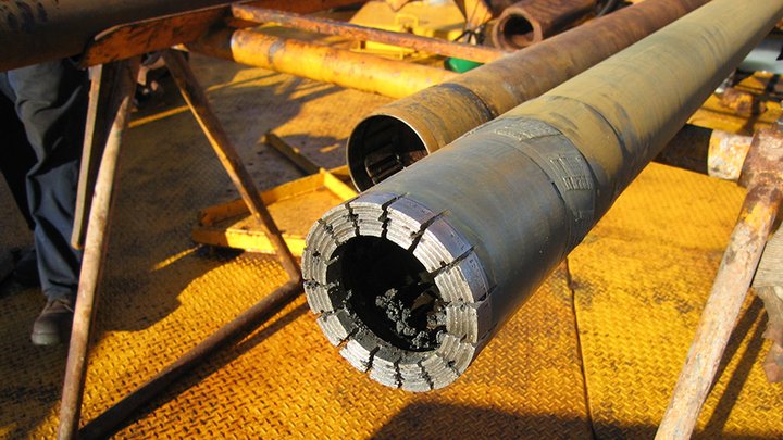 Auroch diamond drill