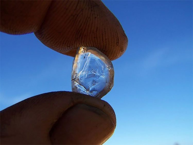 crystal clear diamond northern territory