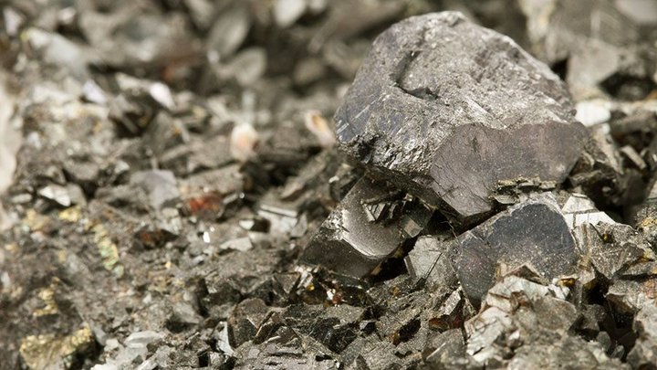 Ore rocky crystal texture closeup