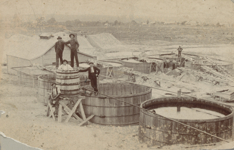 Next Investors Image