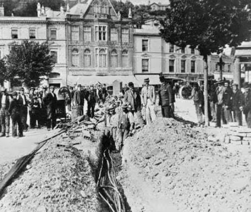 Next Investors Image